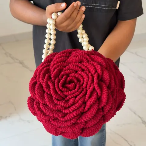 Crochet rose bag with pearl handle