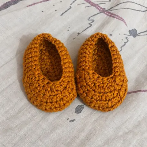 Crochet baby booties